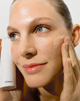 QFN-Skincare-c_Serum-Model